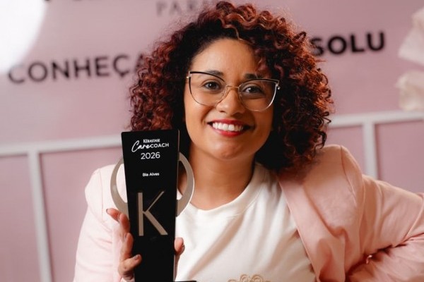 De Volta Redonda a Paris: cabeleireira do Salão Camarim é uma das oito profissionais brasileiras escolhidas pela Kérastase