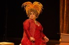 Monólogo Nasci pra Ser Dercy no Teatro do Sesc Barra Mansa