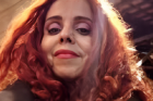 A poesia e o charme de Mary Paes em Penélope Moderna