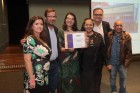 Clube dos Funcionários recebe certificado para restauração do Cine 9 de Abril