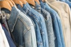Apae Volta Redonda realiza Outlet Jeans beneficente com descontos de até 70% second