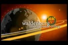 Escritor recebe certificado de mérito pelo Waldenburg International College