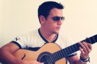 Thiago Zaidan toca no Domingo no Parque em Resende