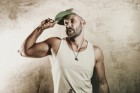 DJ Leo Montenegro agita a The Gaarden neste sábado