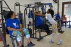 Terceira idade começa a praticar musculação no UGB