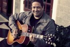 Fernandinho faz show na Exapicor Família nesta quarta-feira