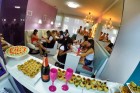 Nail bar, a mistura de happy hour e cuidados com as unhas