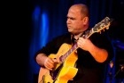 Nelson Faria é o convidado do Duo Instrumental no Jazz Village