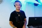 DJ Lucas Gomes é uma das atrações no Mistura Carioca nesta segunda-feira