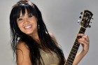 Mariana Fracornel canta nesta quinta-feira no Plano B