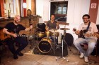 Vitor Karyello Trio toca no Benedito