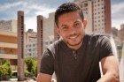Emanoel Ferreira lança seu primeiro livro solo