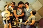 Banda Sabiá de Palha toca na República do Movimento