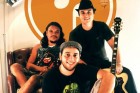 Cântarus faz show nesta sexta-feira no Black Jack Pub