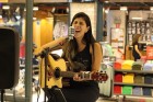 Flávia Santiago faz show no Sider Shopping