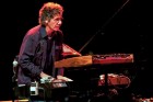 Um gigante do teclado chamado Chick Corea