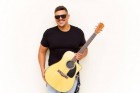 Gustavo Sabença faz show no Hays