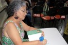 Lucia Araujo lança livro de contos