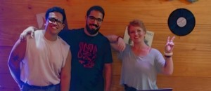 Viva comemora dois anos com festa anos 80 first