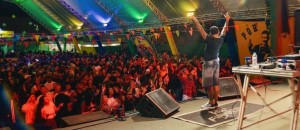 Biel do Furduncinho e Theuzzin agitam a Festa Julina da UFF first