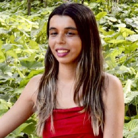0Julienne Karoline