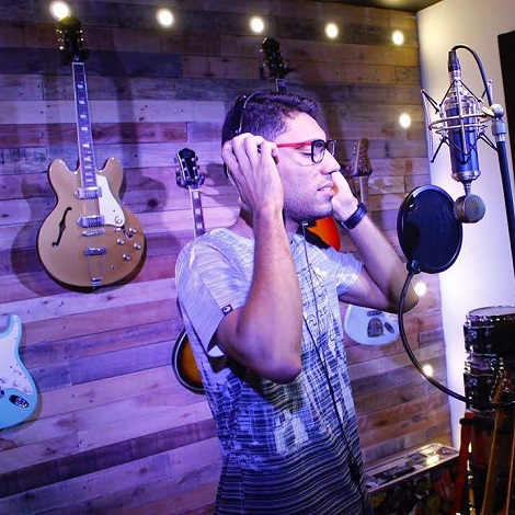 Felipe Casttro03