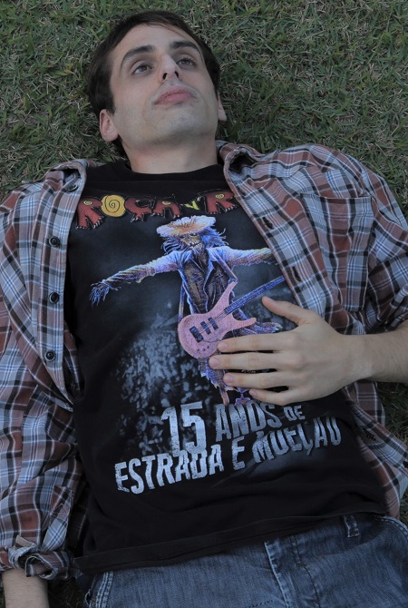 Zé Pedro Baroni como Tom. Filme Quanto tempo, de Alexandre Félix de Carvalho. Produtora Escadas Produções